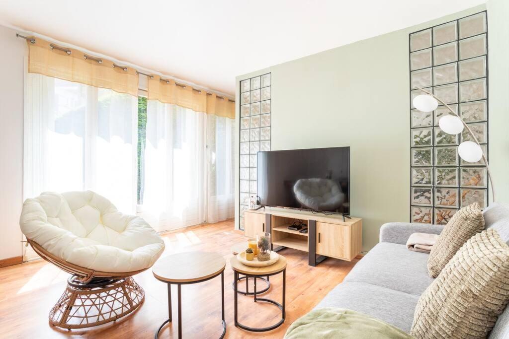 Apartment Sublime Proche De La Gare - Babyfoot